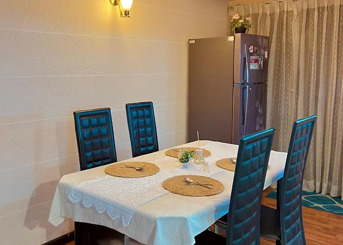 Cozykeyz 2bhk With Balconies Near Swayambhu