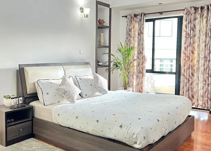 Cozykeyz 2bhk With Balconies Near Swayambhu Apartment
