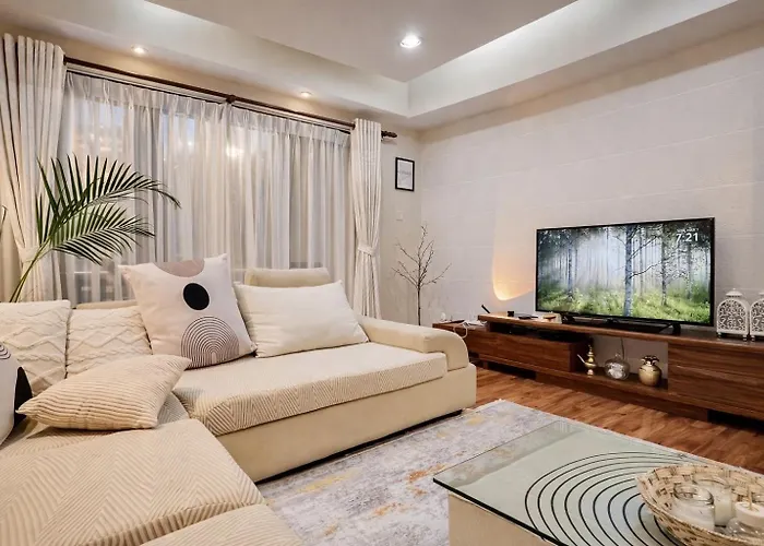 Cozykeyz 2bhk With Balconies Near Swayambhu * Katmandou